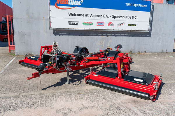 Progressive TDR-15 Tri-Deck Roller Finishing Mower