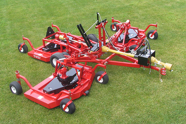 Progressive TD65 Tri-Deck Finishing Mower